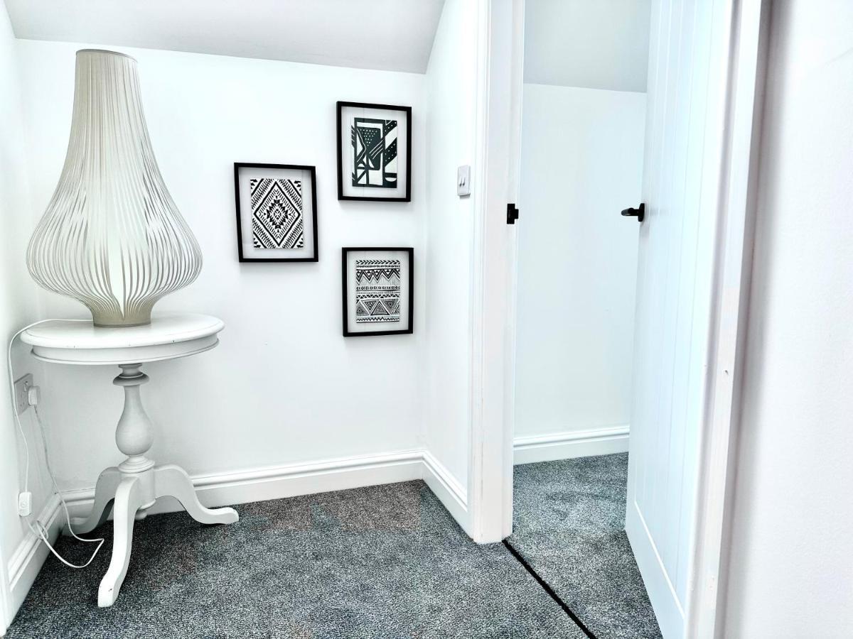 Central, Stylish - 2 Bed Property, The Stable @ Warrenfield, Free Wifi & Parking Orkney Kültér fotó